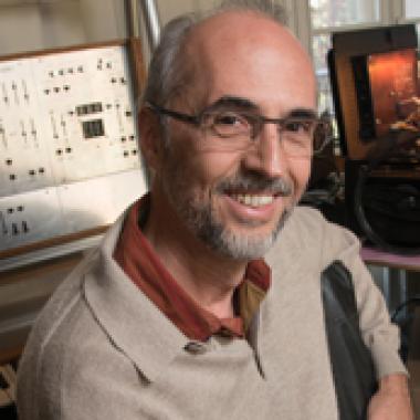 Fernando Lopez-Lezcano headshot