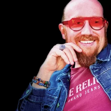 Algee Hewitt headshot